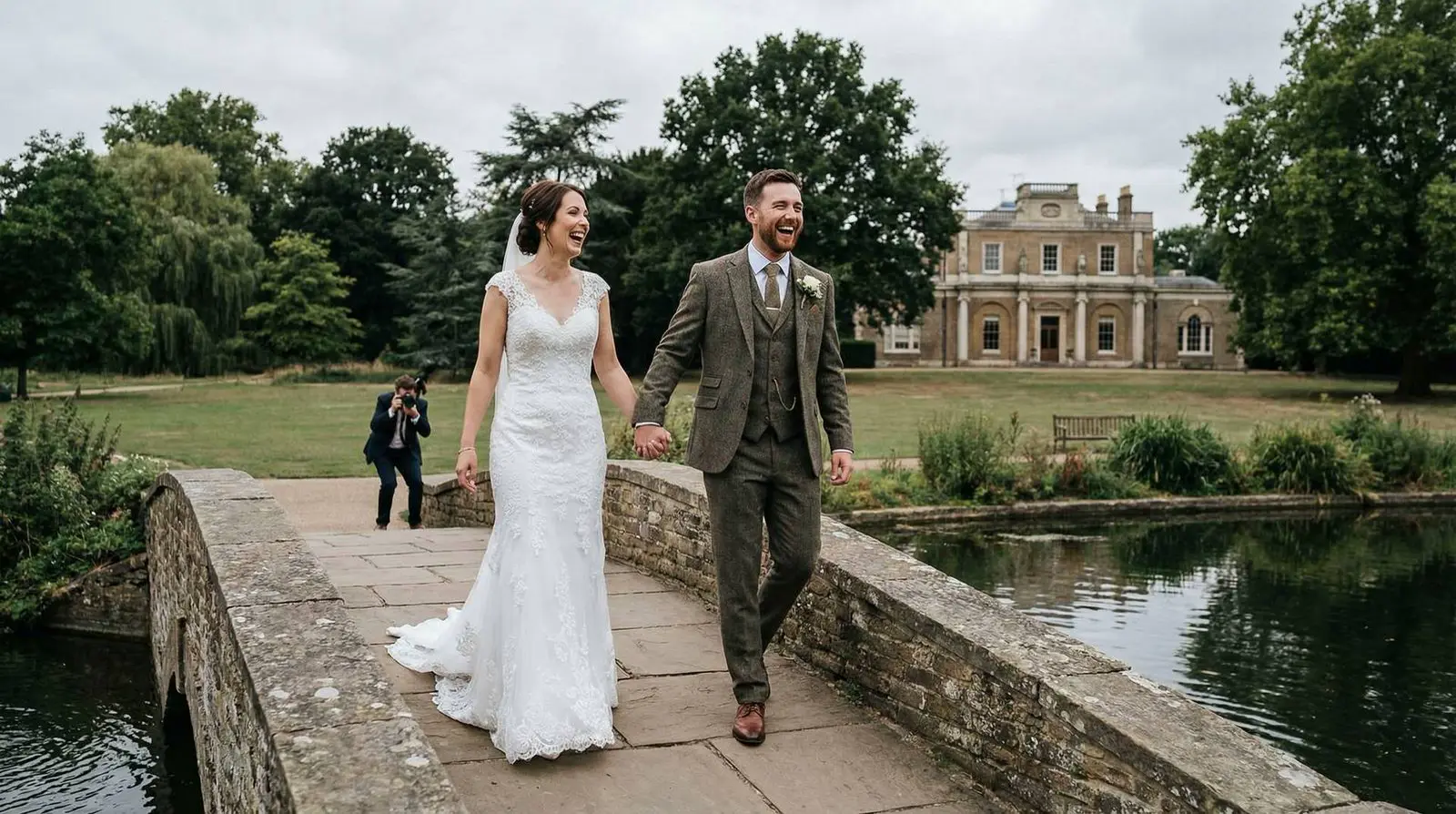 Example image: a couple, Ealing